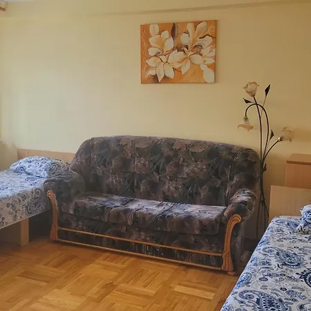 Hostel 4 Шяуляй Екстер'єр фото
